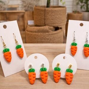 Kids Carrot Dangle Earrings - Orange & Green